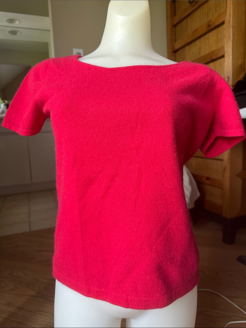 Vintage Jones New York Cashmere Short Sleeve Top size medium